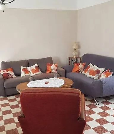 Maison 8-10 Personnes Nyaraló